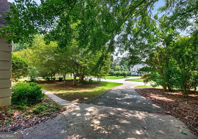 Photo 4 of Single family home for sale at 15 French Village Blvd, Sharpsburg, GA 30277 | MLS# 10813456 | Listing updated on 2026-10-08