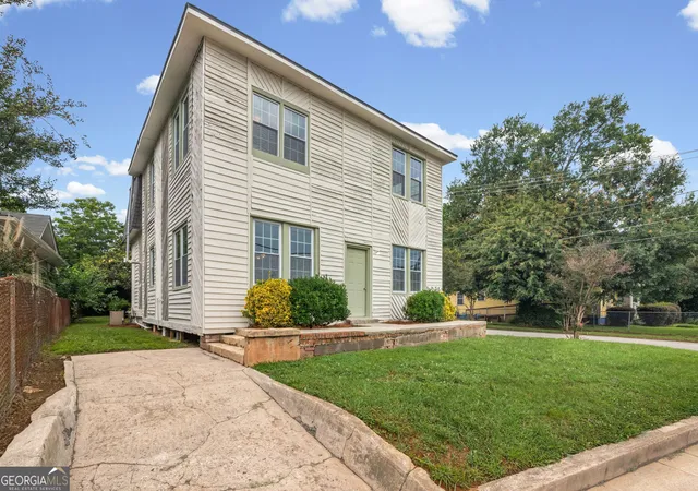 3rd image of 3097 E Point St, Atlanta, GA 30344 | MLS# 10785691
