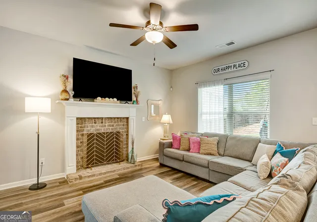 Photo 2 of Sale Pending at 61 Pacific Ave, Sharpsburg, GA 30277 | MLS# 10756226 | Listing updated on 2026-08-16