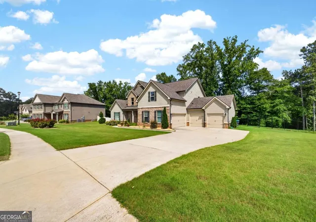Photo 3 of Single family home for sale at 208 Seth Ter, Mcdonough, GA 30252 | MLS# 10813310 | Listing updated on 2026-08-10