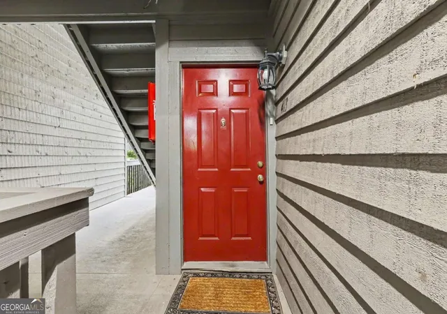Photo 3 of Condo for sale at 413 Tuxworth Cir, Decatur, GA 30033 | MLS# 10798379 | Listing updated on 2026-09-04