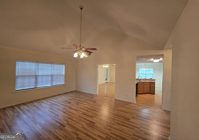 Photo 3 of Single family home for sale at 150 Knights Brg, Warner Robins, GA 31093 | MLS# 10835157 | Listing updated on 2026-09-11