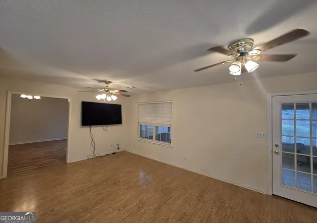 Photo 4 of Single family home for sale at 150 Knights Brg, Warner Robins, GA 31093 | MLS# 10835157 | Listing updated on 2026-09-11