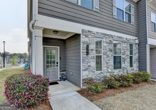 Photo 3 of Townhouse for sale at 4305 Morrison Lake Ct, Norcross, GA 30071 | MLS# 10719646 | Listing updated on 2026-07-29