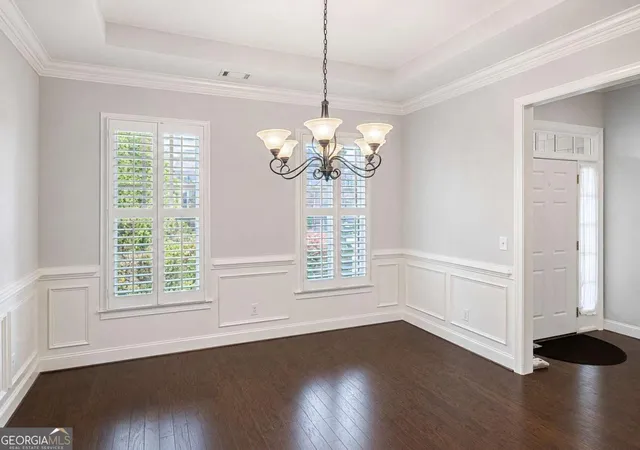 Photo 4 of Single family home for sale at 514 Glenmanor Ct, Atlanta, GA 30328 | MLS# 10805599 | Listing updated on 2026-10-08