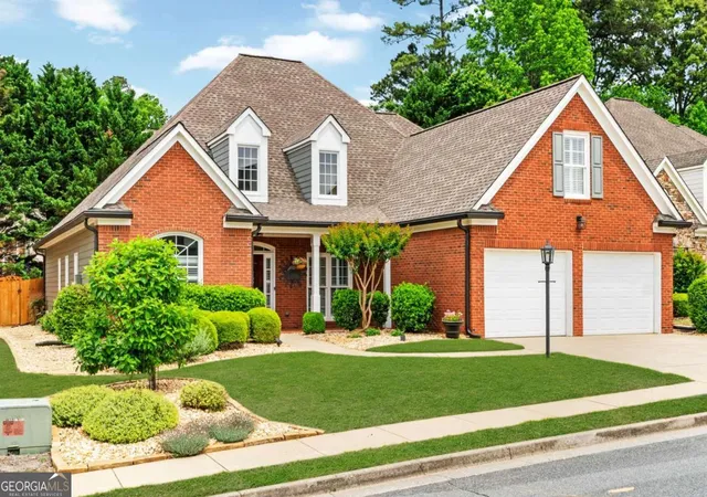 Photo 2 of Sale Pending at 1298 Parkview Ln Nw, Kennesaw, GA 30152 | MLS# 10755612 | Listing updated on 2026-05-14