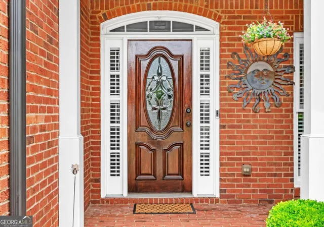 Photo 3 of Sale Pending at 1298 Parkview Ln Nw, Kennesaw, GA 30152 | MLS# 10755612 | Listing updated on 2026-05-14