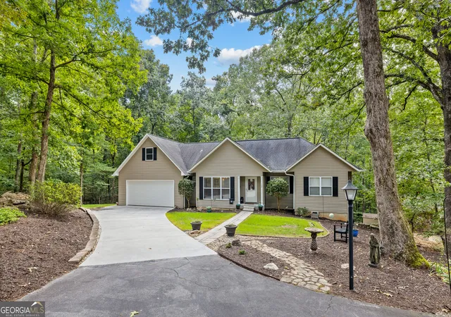 Homes for sale in Westminster, SC | 120 Warpaint Ln, Westminster, SC 29693 | MLS# 10599477