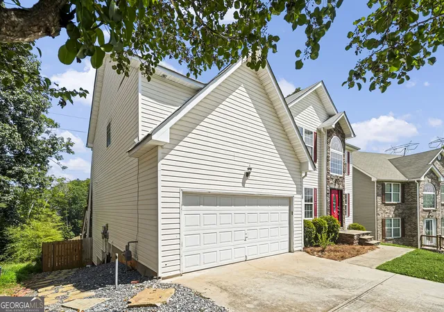 Photo 3 of Single family home for sale at 4096 Arnolds Mill Opas, Douglasville, GA 30135 | MLS# 10835617 | Listing updated on 2026-09-25