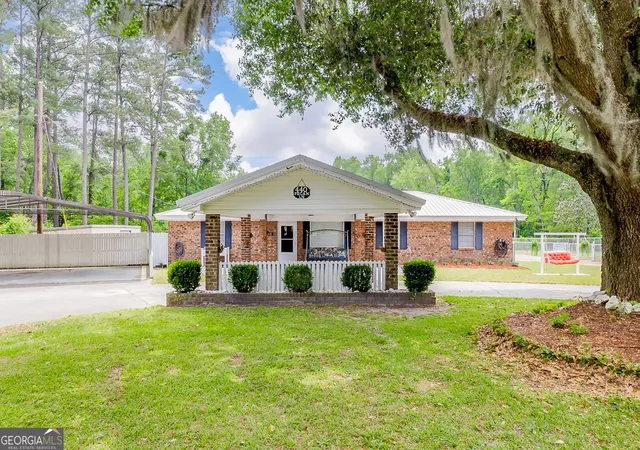 Photo 3 of Single family home for sale at 440 Pecan Ln, Guyton, GA 31312 | MLS# 10736906 | Listing updated on 2026-07-12