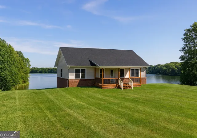 Homes for sale in Eatonton, GA | 119 Bluegill Run, Eatonton, GA 31024 | MLS# 10794617