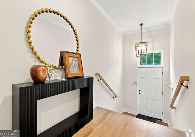 3rd image of 423 Jefferson Cir, Sandy Springs, GA 30328 | MLS# 10805933