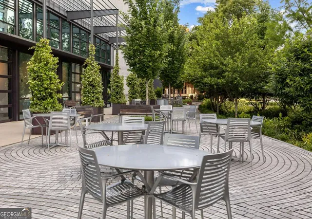 Listing Photo 2 - Condo for sale in building located at 824 Greenwood Ave Ne, Atlanta, GA 30306 - Unit #3