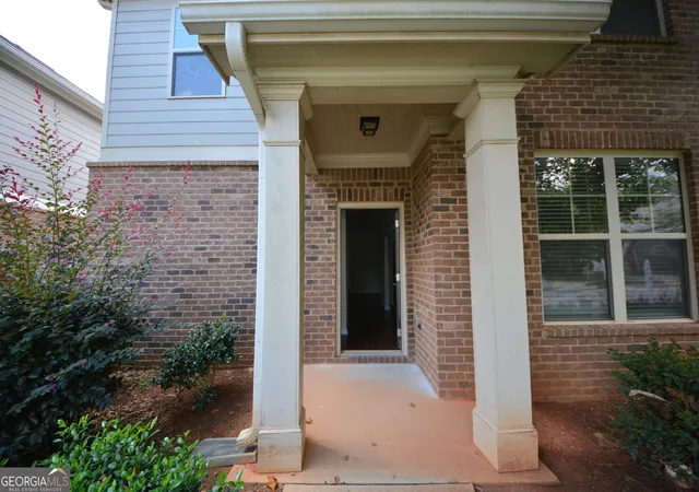 Photo 4 of Single family home for sale at 167 Daisy Cir, Mcdonough, GA 30252 | MLS# 10823152 | Listing updated on 2026-10-08