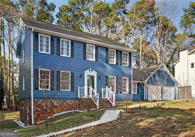 Photo 3 of Single family home for sale at 4673 Arrowhead Trl, Lilburn, GA 30047 | MLS# 10835671 | Listing updated on 2026-09-12
