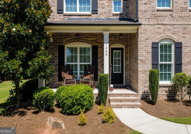 Photo 4 of Single family home for sale at 1068 Pebble Creek Way, Watkinsville, GA 30677 | MLS# 10833087 | Listing updated on 2026-09-23