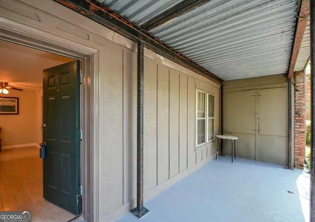 Listing Photo 4 - Condo for sale in building located at 3113 Colonial Wy, Chamblee, GA 30341 - Unit #M