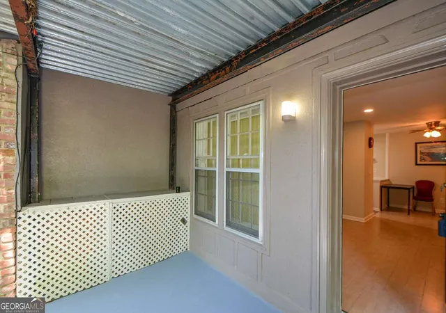 Listing Photo 5 - Condo for sale in building located at 3113 Colonial Wy, Chamblee, GA 30341 - Unit #M