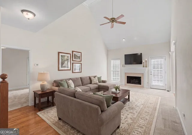 Photo 3 of Sale Pending at 1500 Fallen Leaf Dr Sw, Marietta, GA 30064 | MLS# 10833916 | Listing updated on 2026-09-16