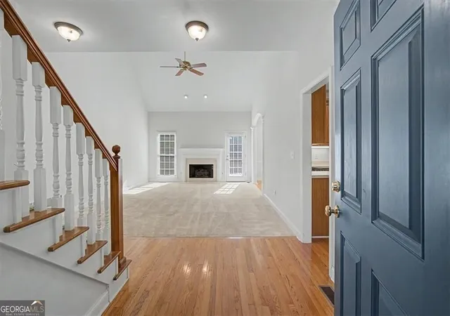 Photo 3 of Sale Pending at 1500 Fallen Leaf Dr Sw, Marietta, GA 30064 | MLS# 10833916 | Listing updated on 2026-09-16