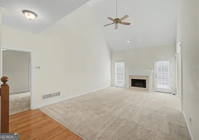 Photo 4 of Sale Pending at 1500 Fallen Leaf Dr Sw, Marietta, GA 30064 | MLS# 10833916 | Listing updated on 2026-09-16
