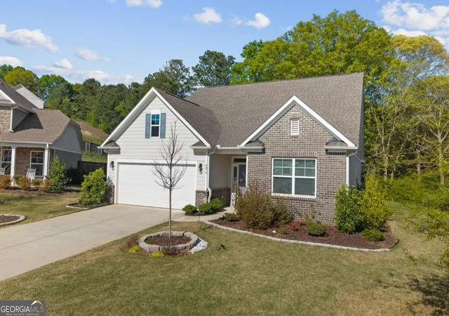 Photo 3 of Single family home for sale at 6870 Kate Ln, Flowery Branch, GA 30542 | MLS# 10728095 | Listing updated on 2026-09-17