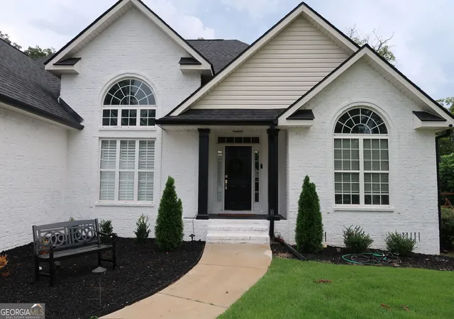 Photo 3 of Single family home for sale at 207 Brookewater Ln, Perry, GA 31069 | MLS# 10834429 | Listing updated on 2026-08-30