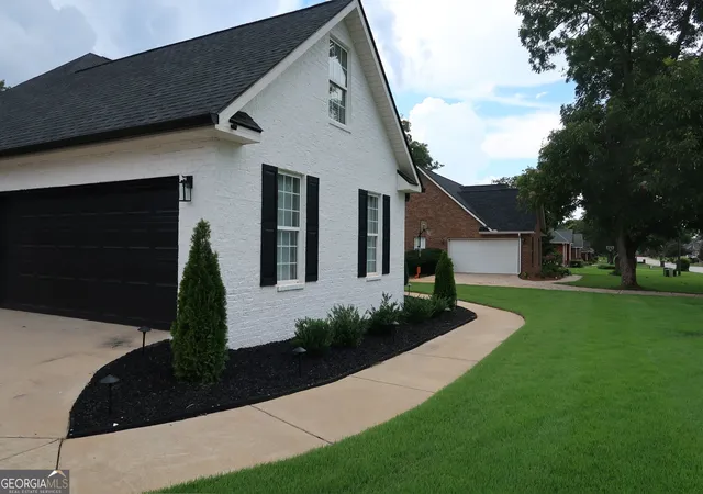 Photo 4 of Single family home for sale at 207 Brookewater Ln, Perry, GA 31069 | MLS# 10834429 | Listing updated on 2026-08-30