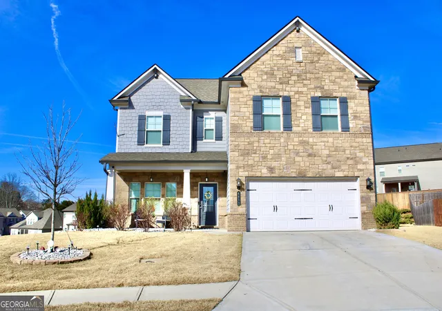 Photo 2 of Single family home for sale at 4613 Water Oak Ct Sw, Gainesville, GA 30504 | MLS# 10673248 | Listing updated on 2026-05-02