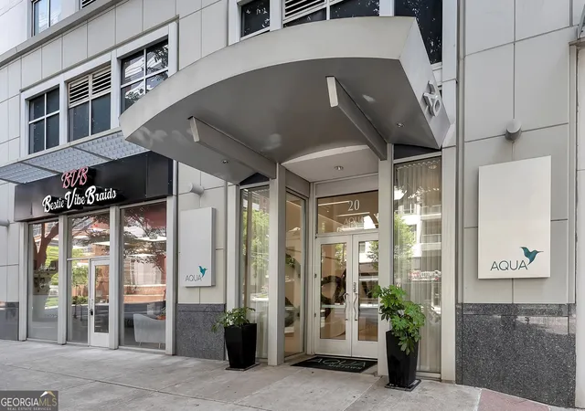 Listing Photo 1 - Condo for sale in building located at 20 10Th St Nw, Atlanta, GA 30309 - Unit #1605