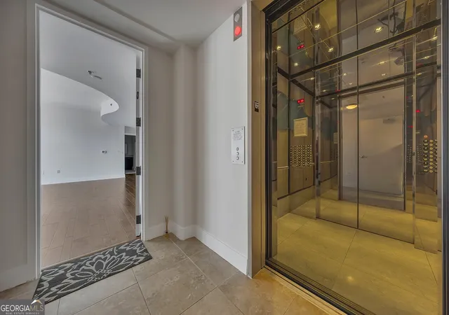 Listing Photo 4 - Condo for sale in building located at 20 10Th St Nw, Atlanta, GA 30309 - Unit #1605