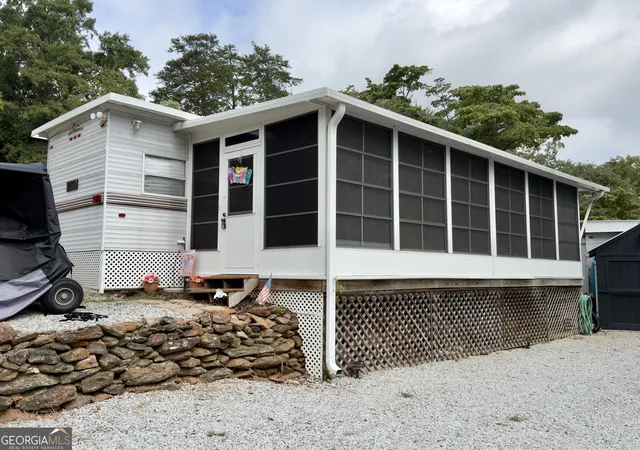 1st image of 110 Admiral Dr, Hartwell, GA 30643 | MLS# 10831398