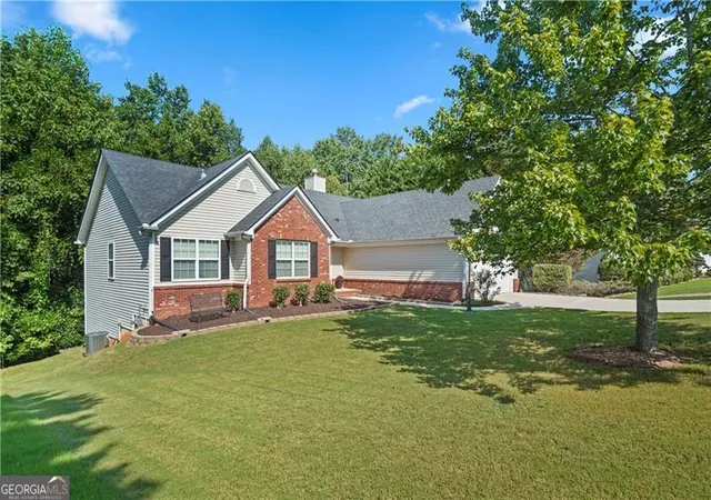 Photo 2 of Single family home for sale at 4181 Deer Springs Way, Gainesville, GA 30506 | MLS# 10799602 | Listing updated on 2026-09-14