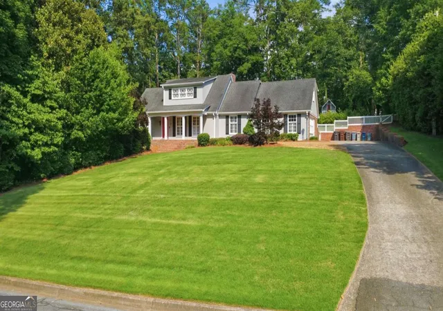 1st image of 2 Walnut Dr, Cartersville, GA 30120 | MLS# 10778281