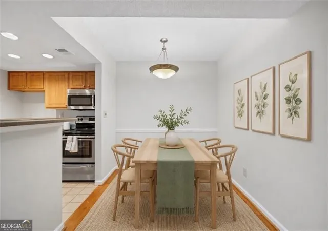 Photo 2 of Condo for sale at 4106 Chastain Park Ct, Atlanta, GA 30342 | MLS# 10804730 | Listing updated on 2026-07-27