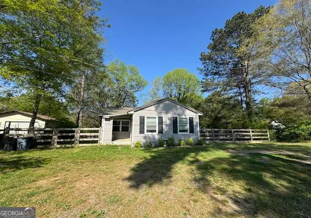 Photo 2 of Sale Pending at 45 Jackson Dr Se, Cartersville, GA 30121 | MLS# 10725037 | Listing updated on 2026-09-02