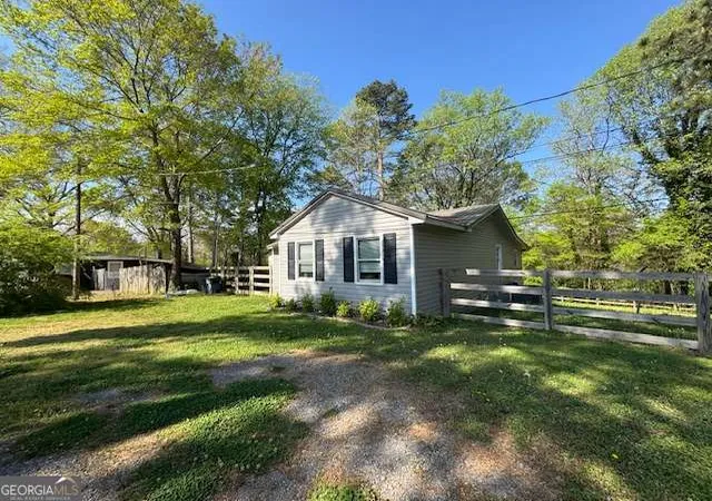 Photo 3 of Sale Pending at 45 Jackson Dr Se, Cartersville, GA 30121 | MLS# 10725037 | Listing updated on 2026-09-02