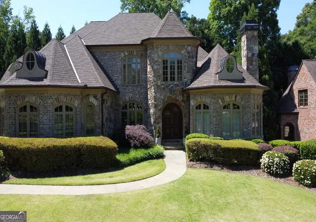 Photo 1 of Single family home for sale at 841 Camden Park Ct Ne, Atlanta, GA 30342 | MLS# 10798900 | Listing updated on 2026-10-04