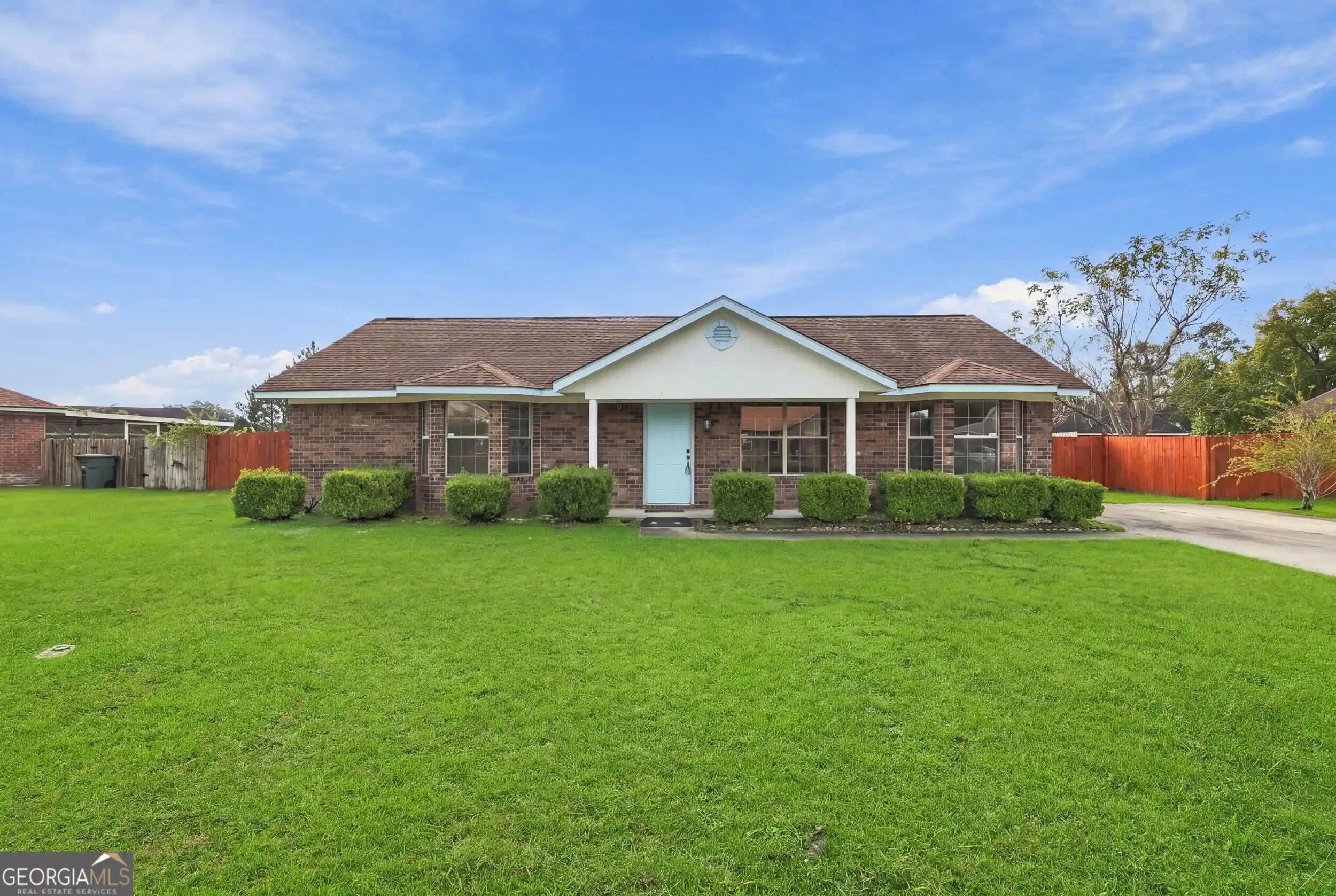 Photo 1 of Single family home for sale at 814 Waterfield Dr, Hinesville, GA 31313 | MLS# 10874665 | Listing updated on 2026-10-17