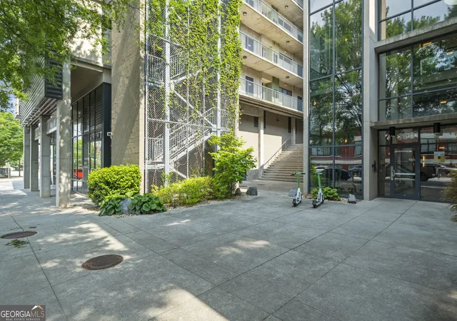 Listing Photo 4 - Condo for sale in building located at 480 John Wesley Dobbs Ave Ne, Atlanta, GA 30312 - Unit #514