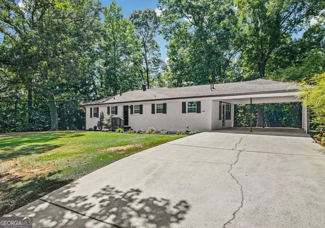 Photo 2 of Single family home for sale at 6551 Roberta St, Lithia Springs, GA 30122 | MLS# 10834869 | Listing updated on 2026-09-08