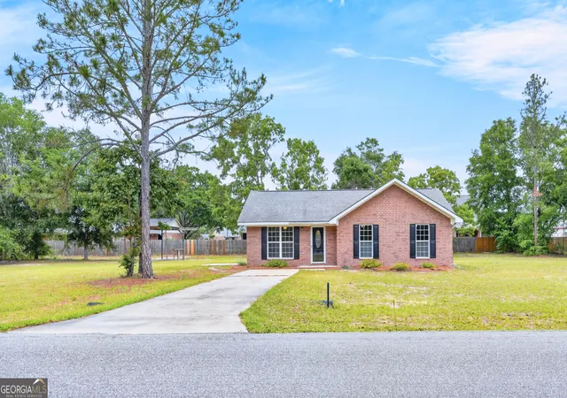 Photo 1 of Single family home for sale at 106 Nelson St, Reidsville, GA 30453 | MLS# 10817514 | Listing updated on 2026-08-16
