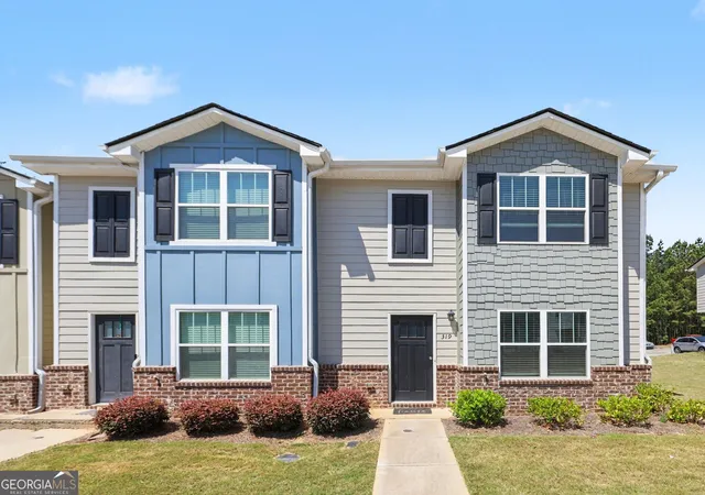 Photo 1 of Townhouse for sale at 319 Ashigan, Union City, GA 30291 | MLS# 10813412 | Listing updated on 2026-09-14