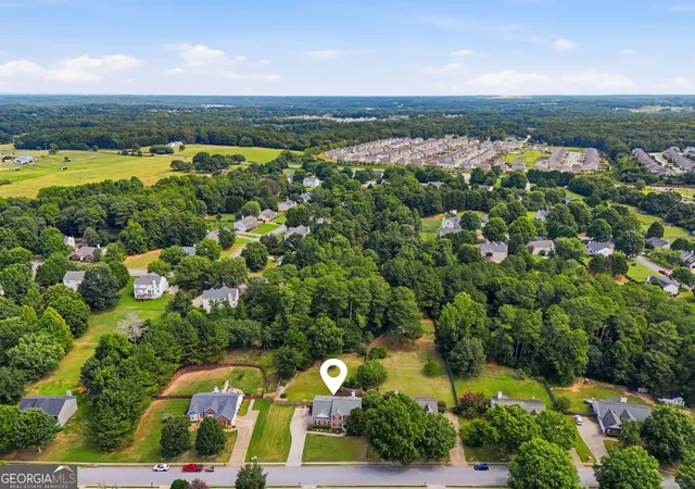 Photo 3 of Single family home for sale at 2725 Angel Oak Cir, Dacula, GA 30019 | MLS# 10831720 | Listing updated on 2026-09-20