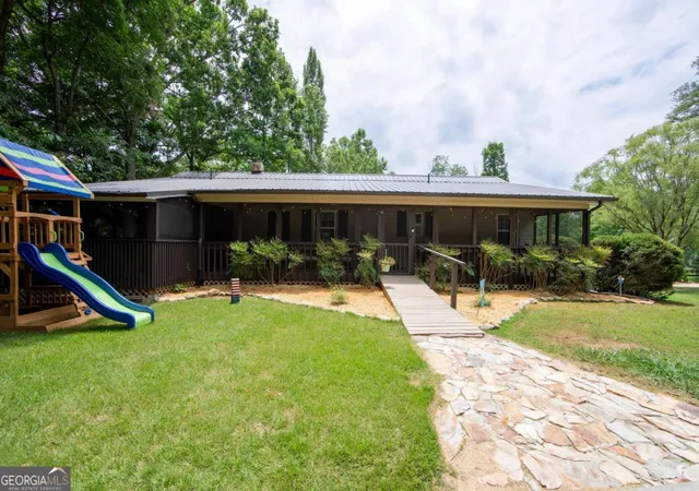 Homes for sale in Blue Ridge, GA | 33 Pigeon Creek Dr, Blue Ridge, GA 30513 | MLS# 10734055