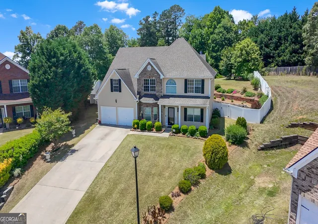 Photo 3 of Single family home for sale at 2393 Watson Fain Trl, Loganville, GA 30052 | MLS# 10767155 | Listing updated on 2026-07-20
