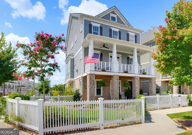 Photo 1 of Sale Pending at 581 S Club Dr, Woodstock, GA 30188 | MLS# 10812604 | Listing updated on 2026-10-10