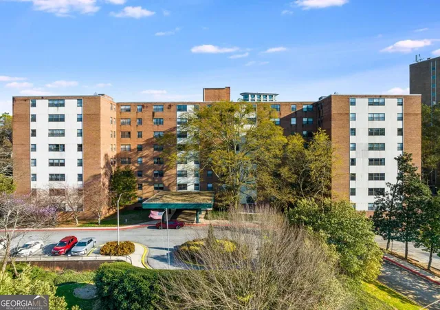 1st image of 2965 Pharr Court South Nw #118, Atlanta, GA 30305 | MLS# 10826572