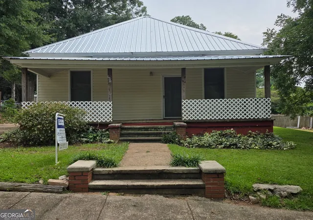 1st image of 905 South Parkway, Lagrange, GA 30240 | MLS# 10776295