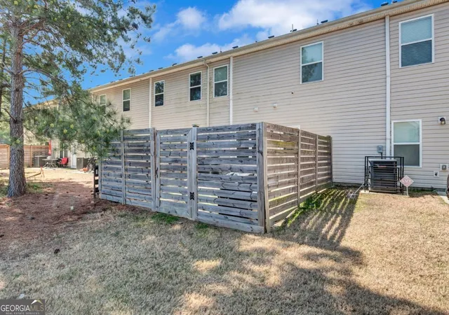 Photo 23 of Townhouse for sale at 6036 Oakley Rd, Union City, GA 30291 | MLS# 10808428 | Listing updated on 2026-08-01